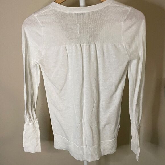 Ann Taylor LOFT Linen Blend Lightweight Sweater, Size Small - Picture 2 of 3